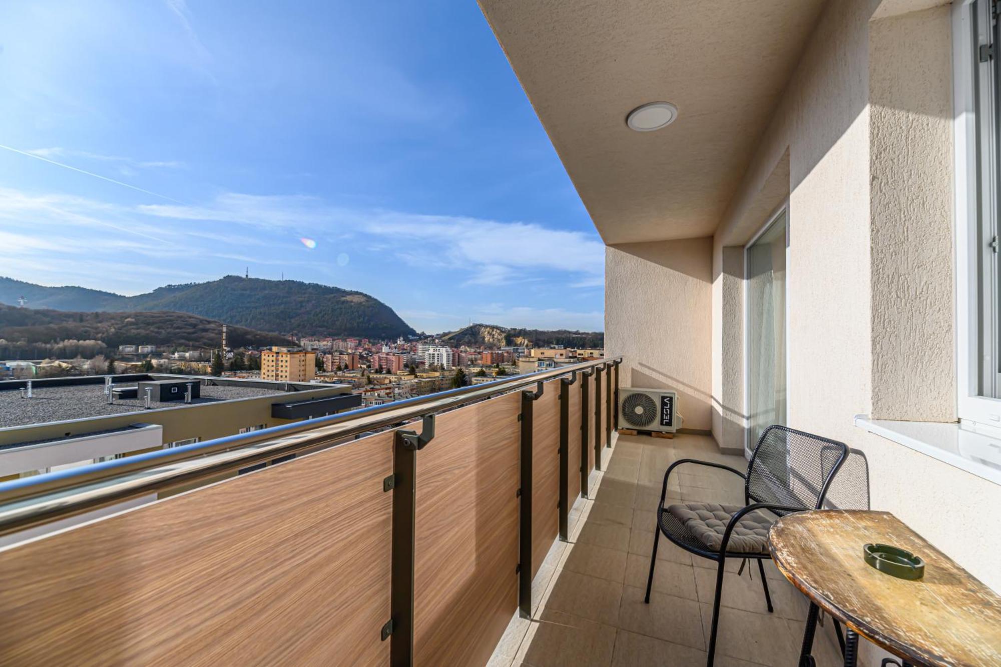 בראשוב B-Holiday Luxury Apartments Urban Plaza מראה חיצוני תמונה