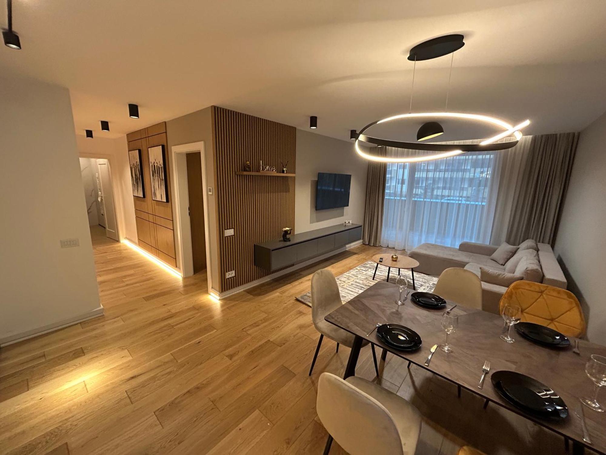 בראשוב B-Holiday Luxury Apartments Urban Plaza מראה חיצוני תמונה