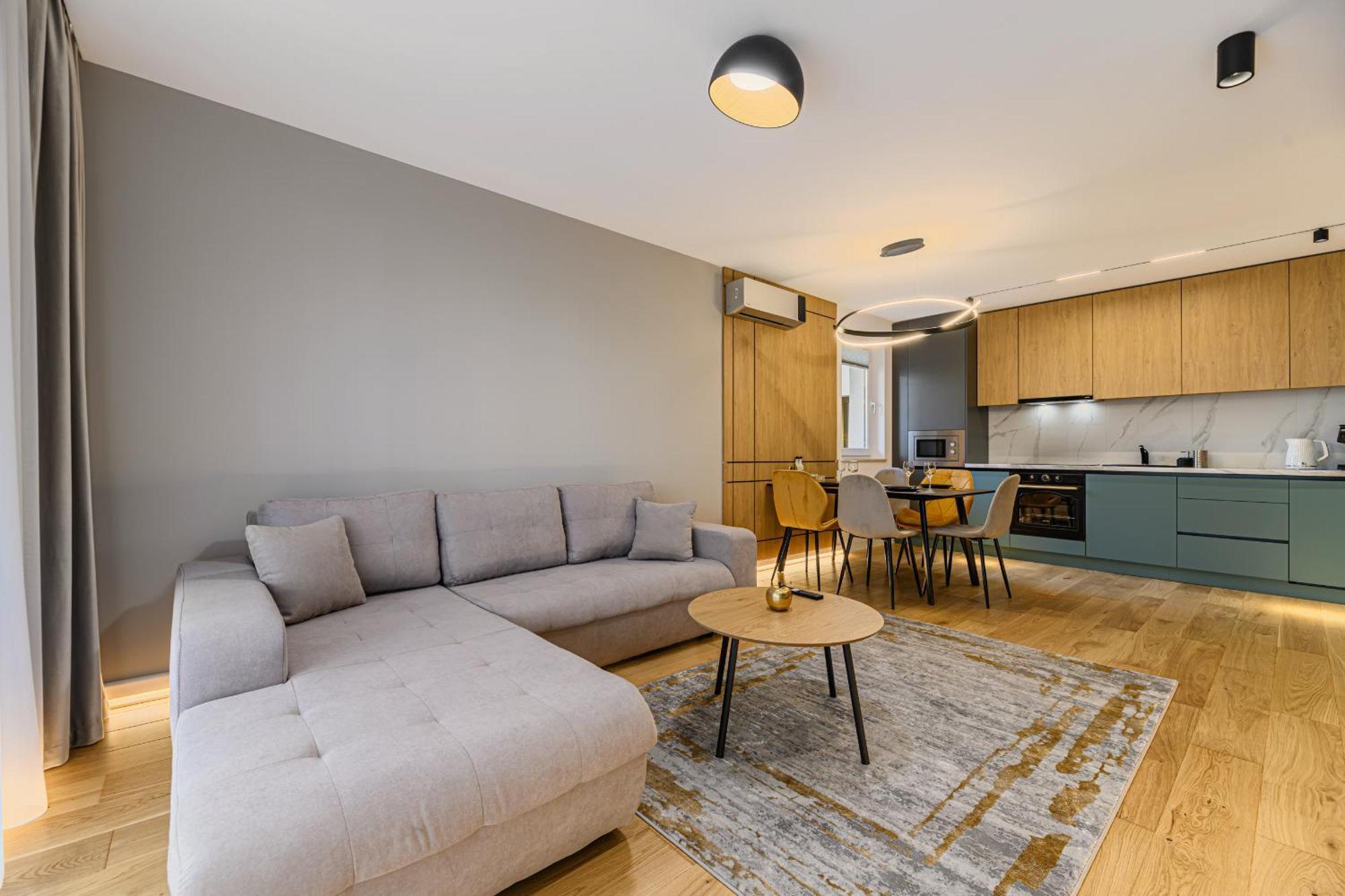בראשוב B-Holiday Luxury Apartments Urban Plaza מראה חיצוני תמונה