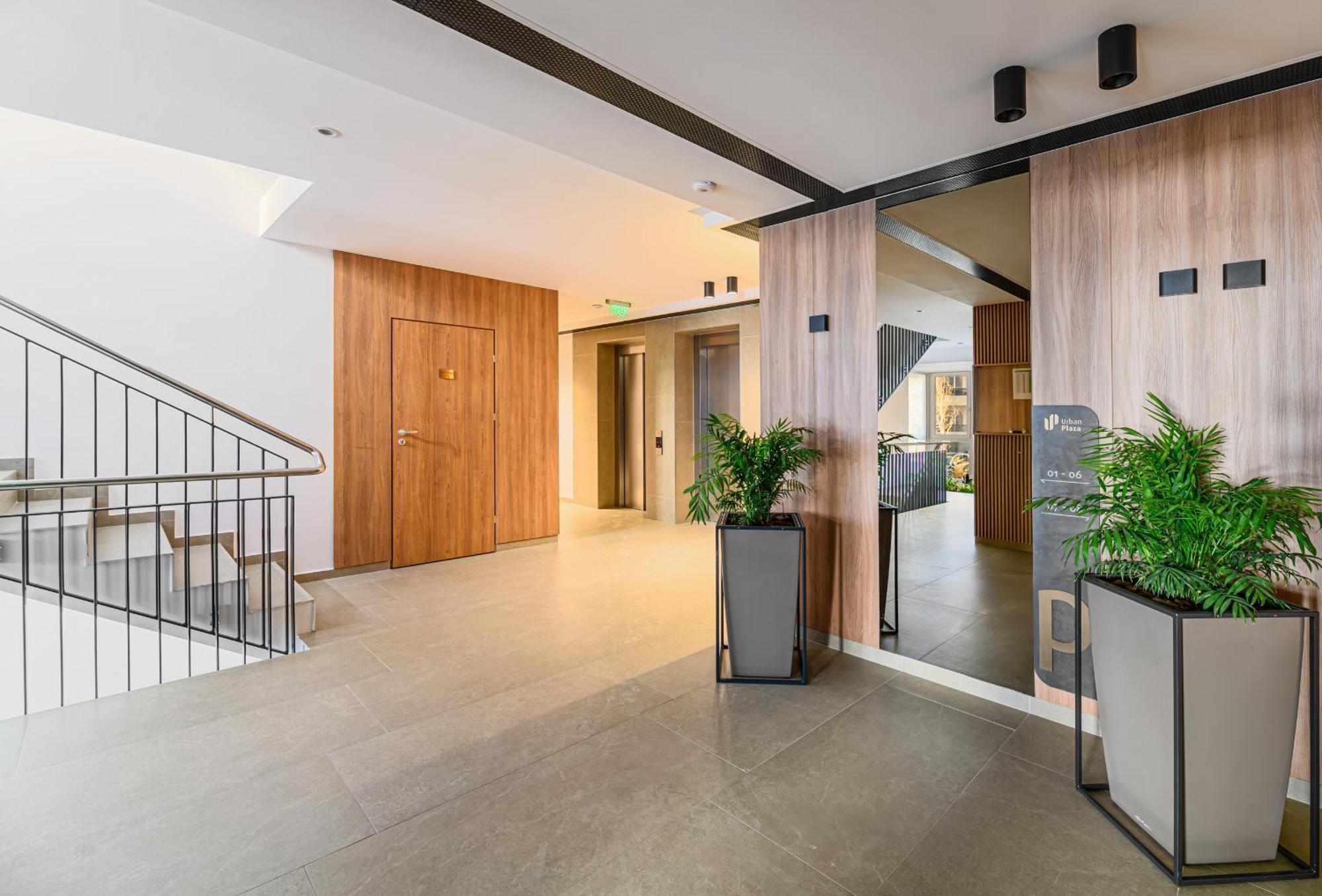 בראשוב B-Holiday Luxury Apartments Urban Plaza מראה חיצוני תמונה