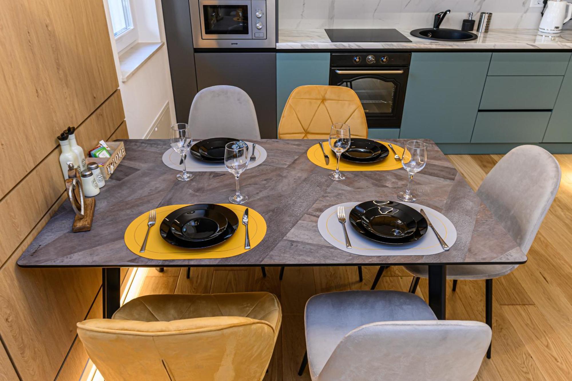 בראשוב B-Holiday Luxury Apartments Urban Plaza מראה חיצוני תמונה